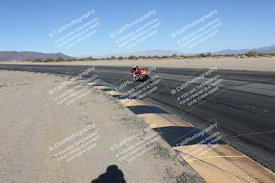 media/Dec-01-2025-Moto Forza (Mon) [[2daa91e15f]]/2-Intermediate Group/Session 4 (Turn 10 Inside)/